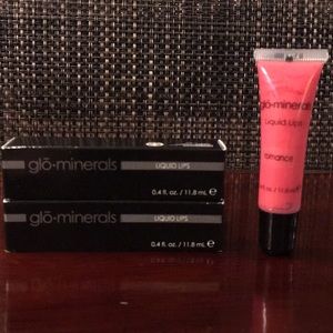 Romance Glo Minerals Liquid Lips
